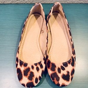 Old Navy Leopard Flats
